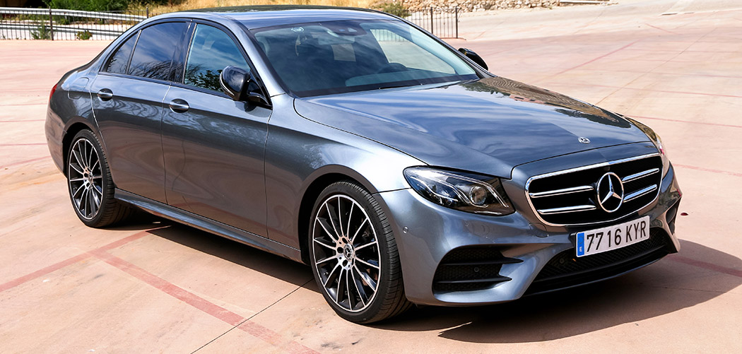Mercedes E Class Roof Box Featured