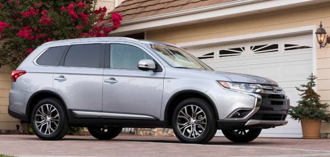 Mitsubishi Outlander Buyers Guide Featured
