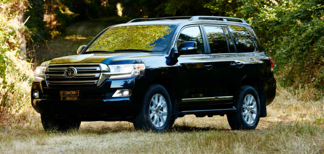 Toyota Land Cruiser Roof Box Featured