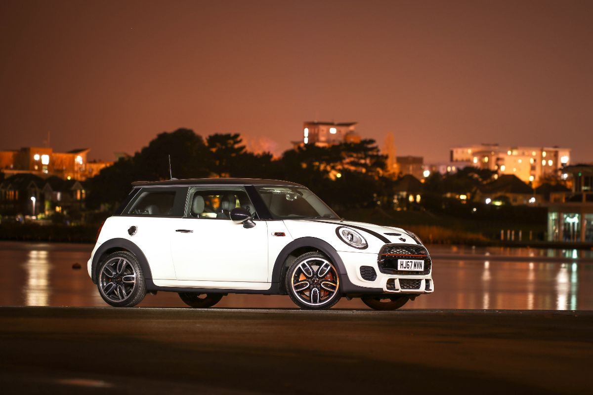5 Of The Best Bike Racks For Mini Cooper