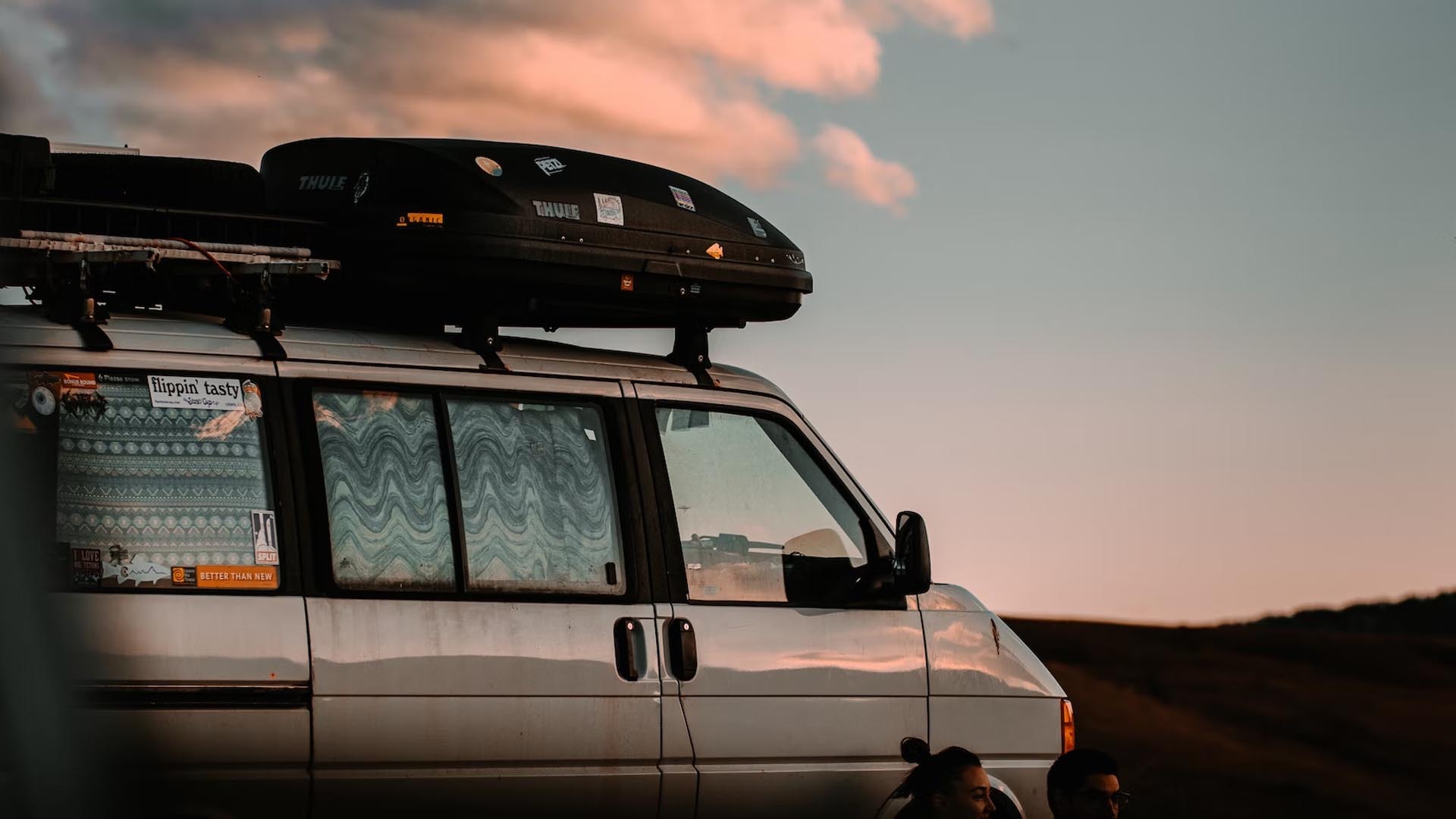 hard shell roof cargo box