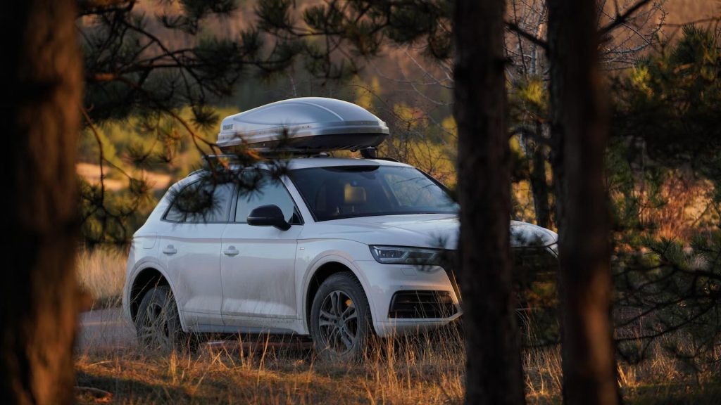 hard shell roof cargo box